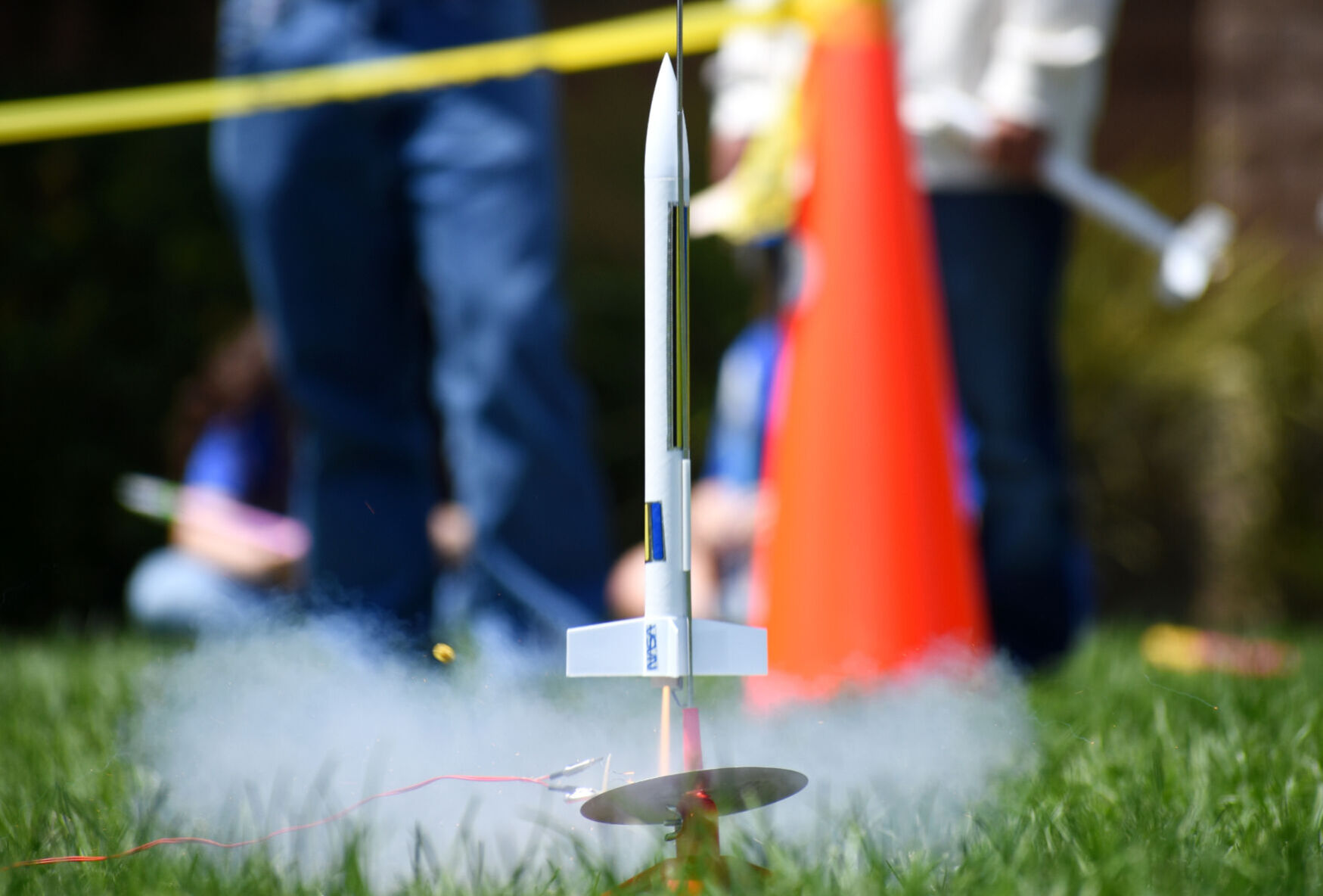 080322-smt-news-school-district-rocketry-008